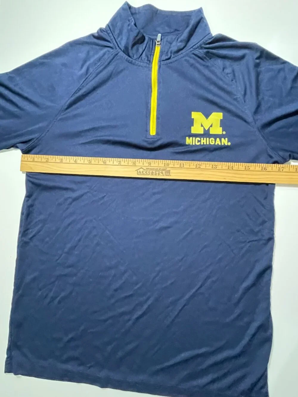 University of Michigan Colosseum Youth Large Tech Quarter Zip Navy Poly U of M